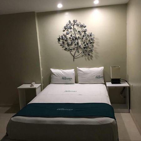 מקסיקלי Hotel Frontera Baja מראה חיצוני תמונה