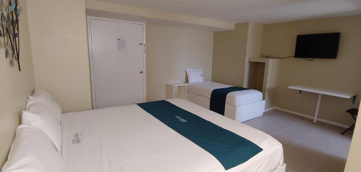 מקסיקלי Hotel Frontera Baja מראה חיצוני תמונה